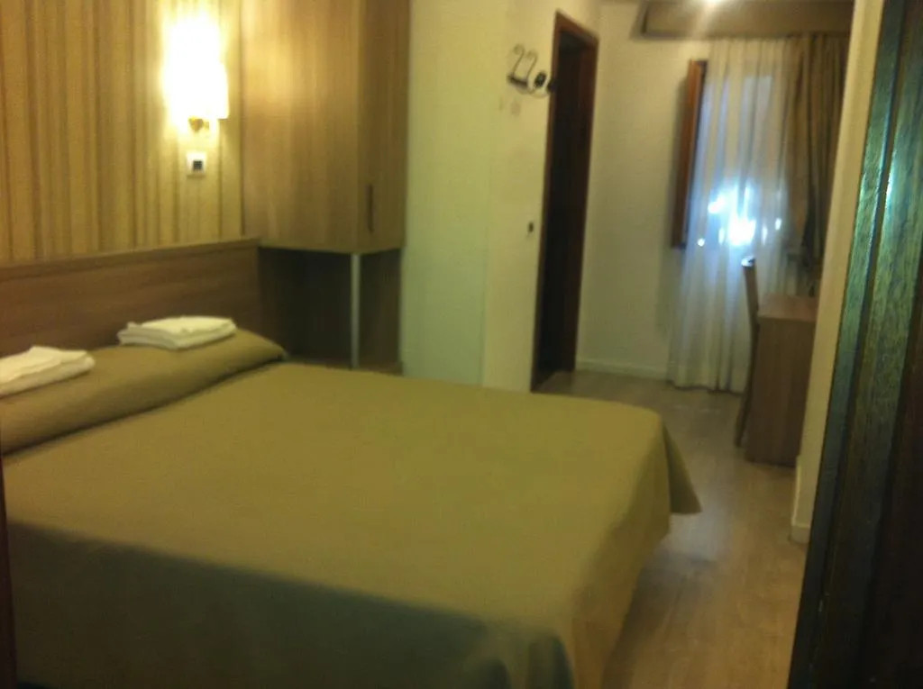 Hotel Il Castelletto Rome 2*,  Italy