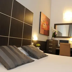 2* Hotel Place
